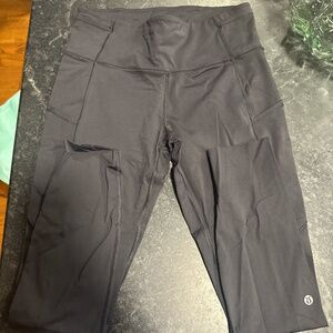 Lululemon women’s black workout leggings